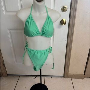 Large Fabletics Tropical Water Triangle String Bikini/High-cut String bikini